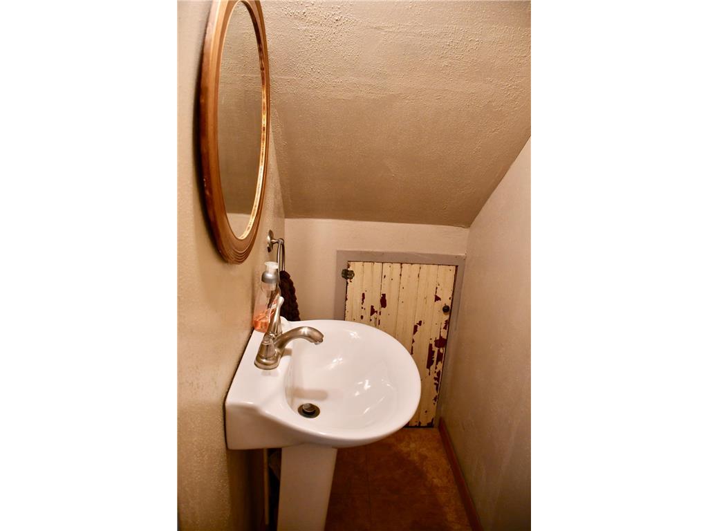 719 Horace Avenue N Thief River Falls MN 56701 6781115 image8