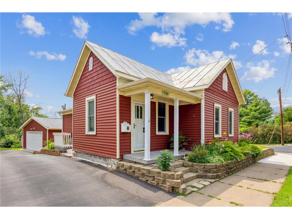 719 Maple Street W Stillwater MN 55082 6577199 image1