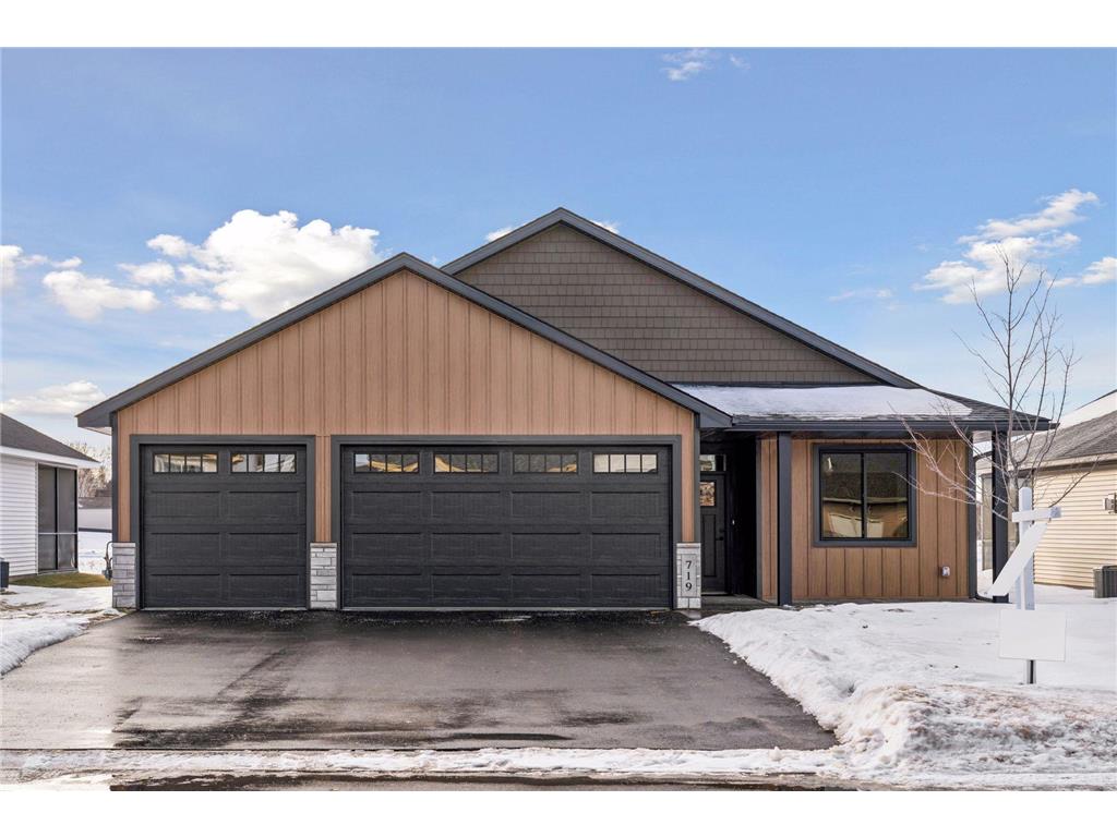 719 Margaret Lane NE Isanti MN 55040 7022496 image1