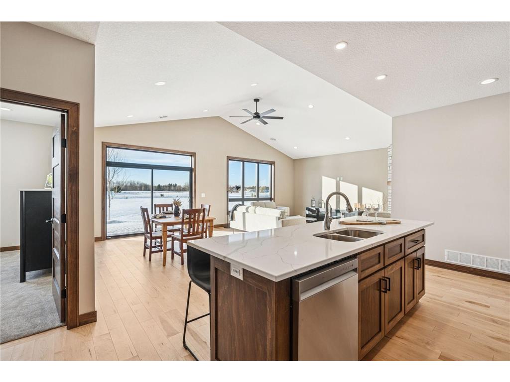 719 Margaret Lane NE Isanti MN 55040 7022496 image8