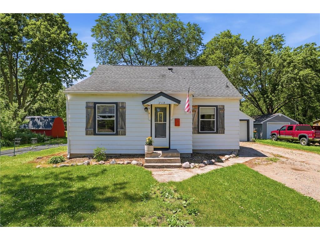 719 N Ramsey Avenue Litchfield MN 55355 7091902 image1