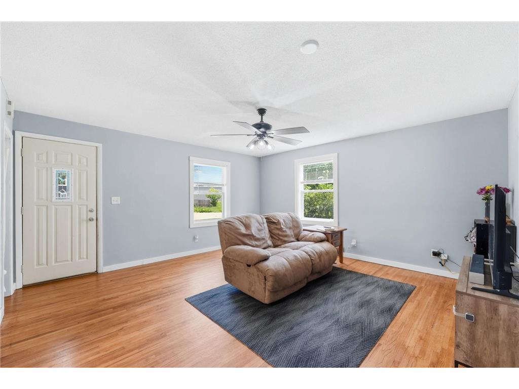 719 N Ramsey Avenue Litchfield MN 55355 7091902 image11