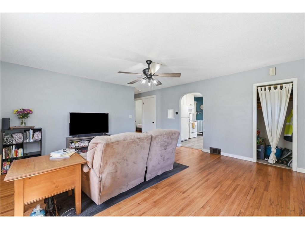 719 N Ramsey Avenue Litchfield MN 55355 7091902 image12