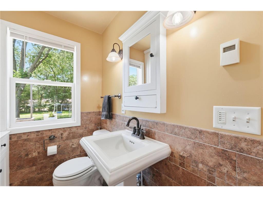 719 N Ramsey Avenue Litchfield MN 55355 7091902 image17