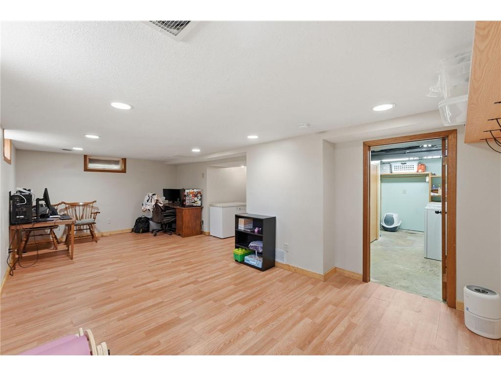 719 N Ramsey Avenue Litchfield MN 55355 7091902 image22