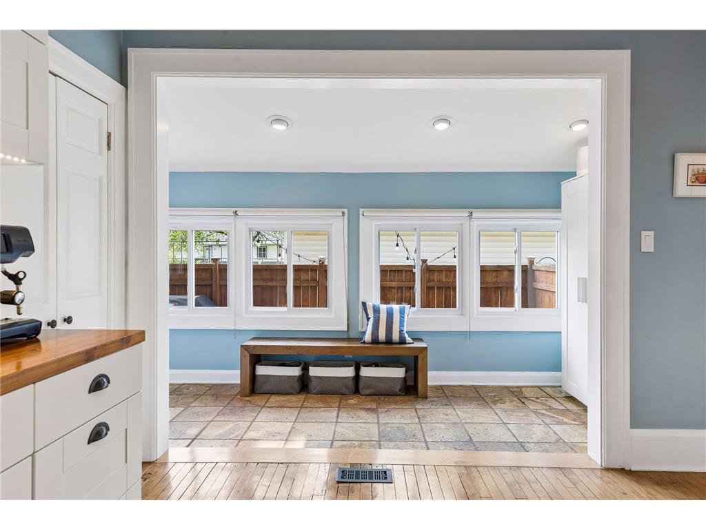 719 Quincy Street NE Minneapolis MN 55413 7076806 image19
