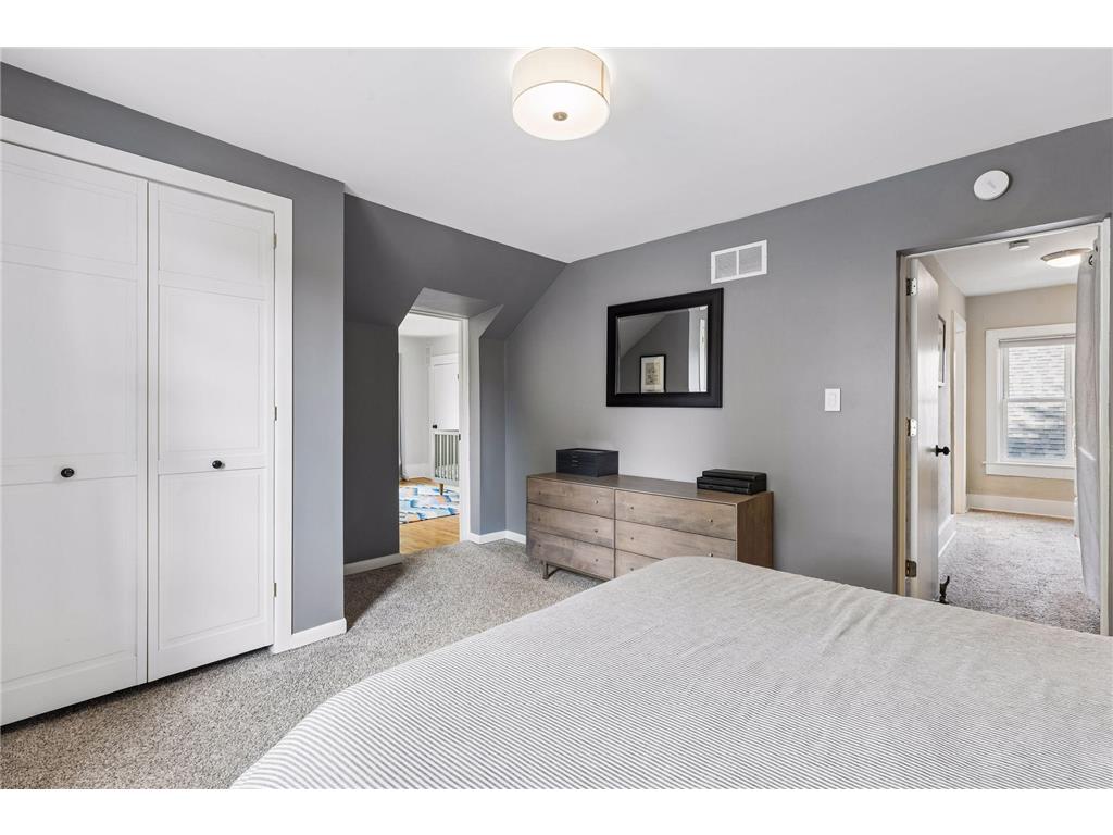 719 Quincy Street NE Minneapolis MN 55413 7076806 image23