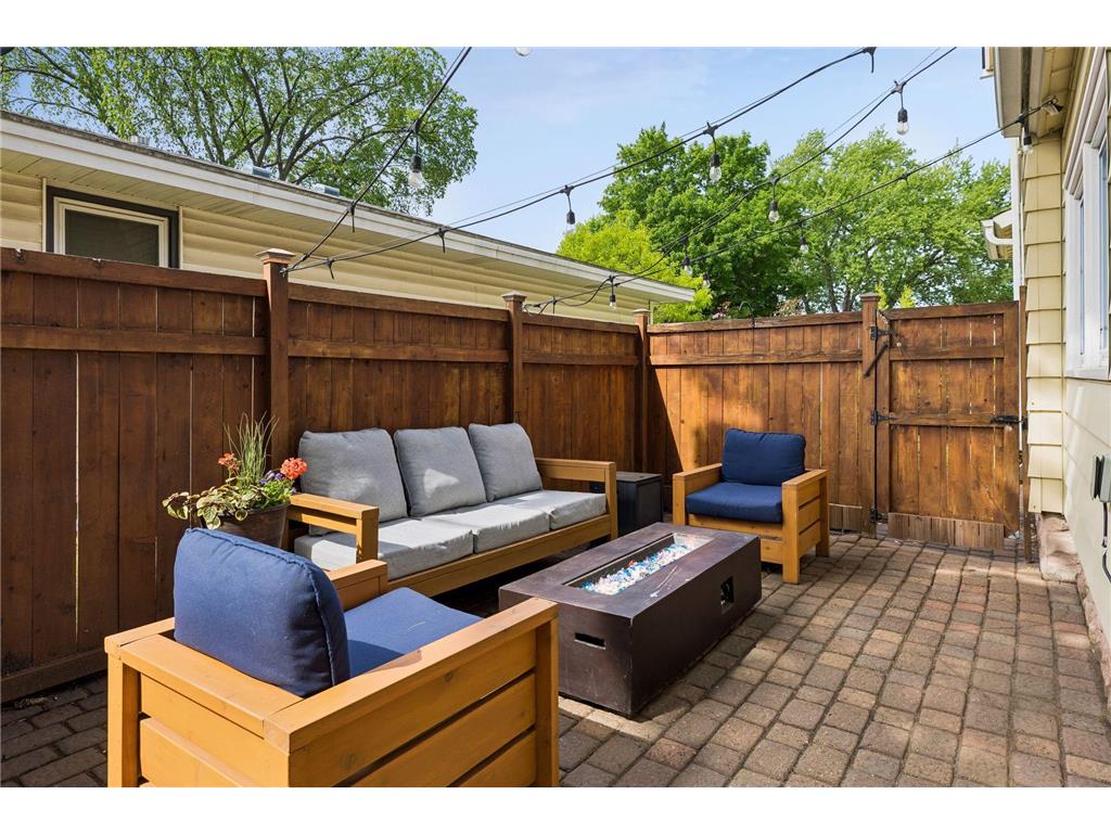 719 Quincy Street NE Minneapolis MN 55413 7076806 image37