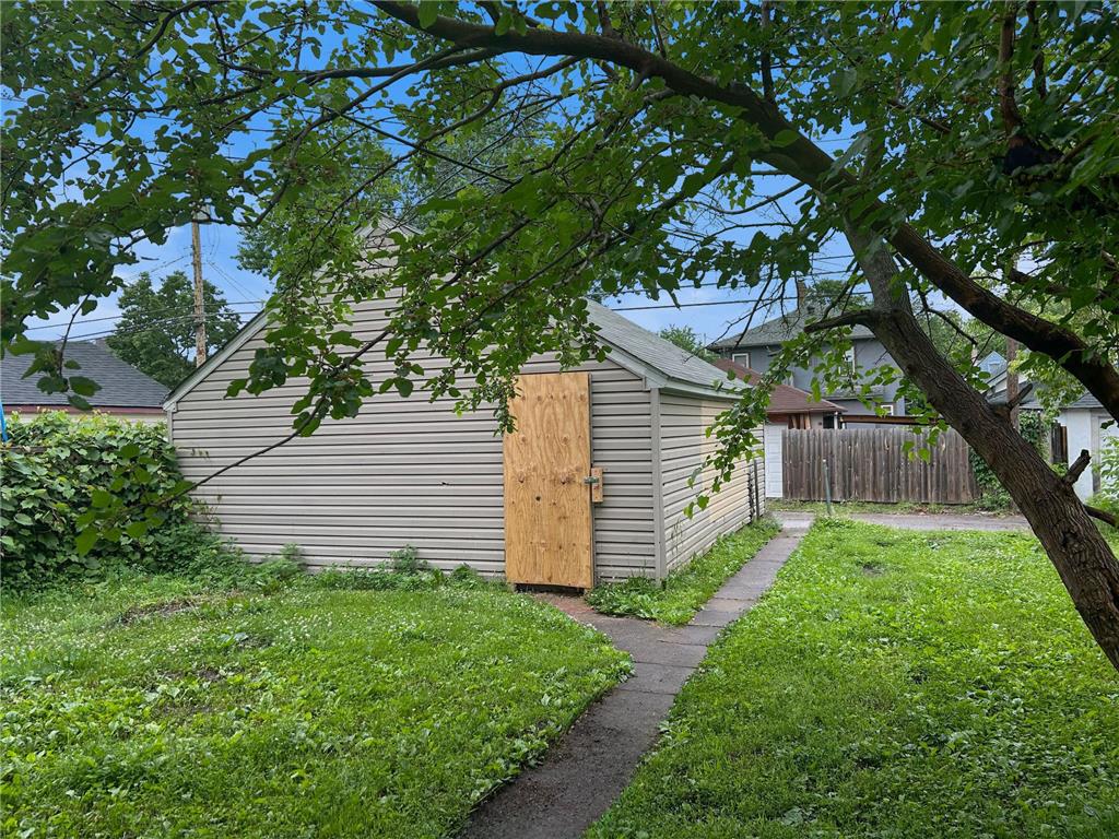 719 Sherburne Avenue Saint Paul MN 55104 7093379 image2