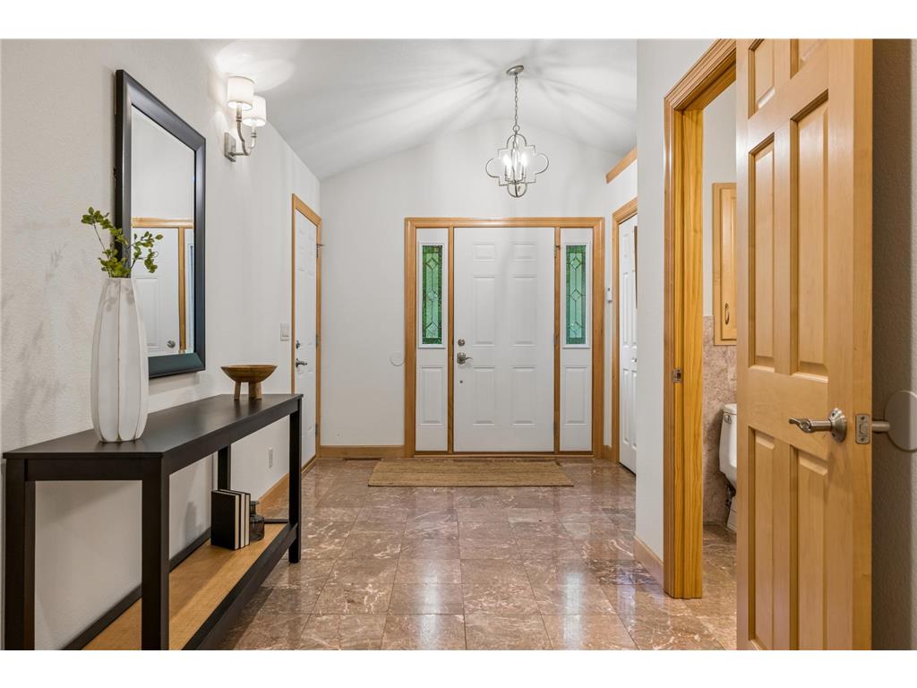 719 Spring Creek Circle Mendota Heights MN 55118 7049586 image2