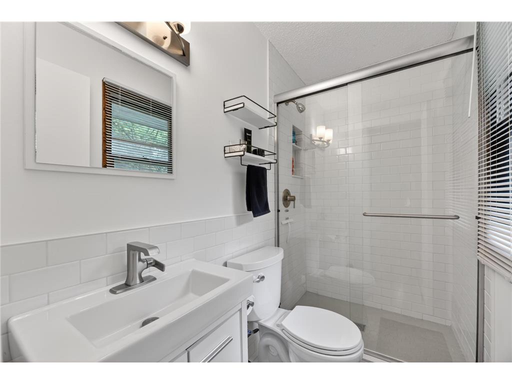 7191 Frontier Trail Chanhassen MN 55317 7078954 image16
