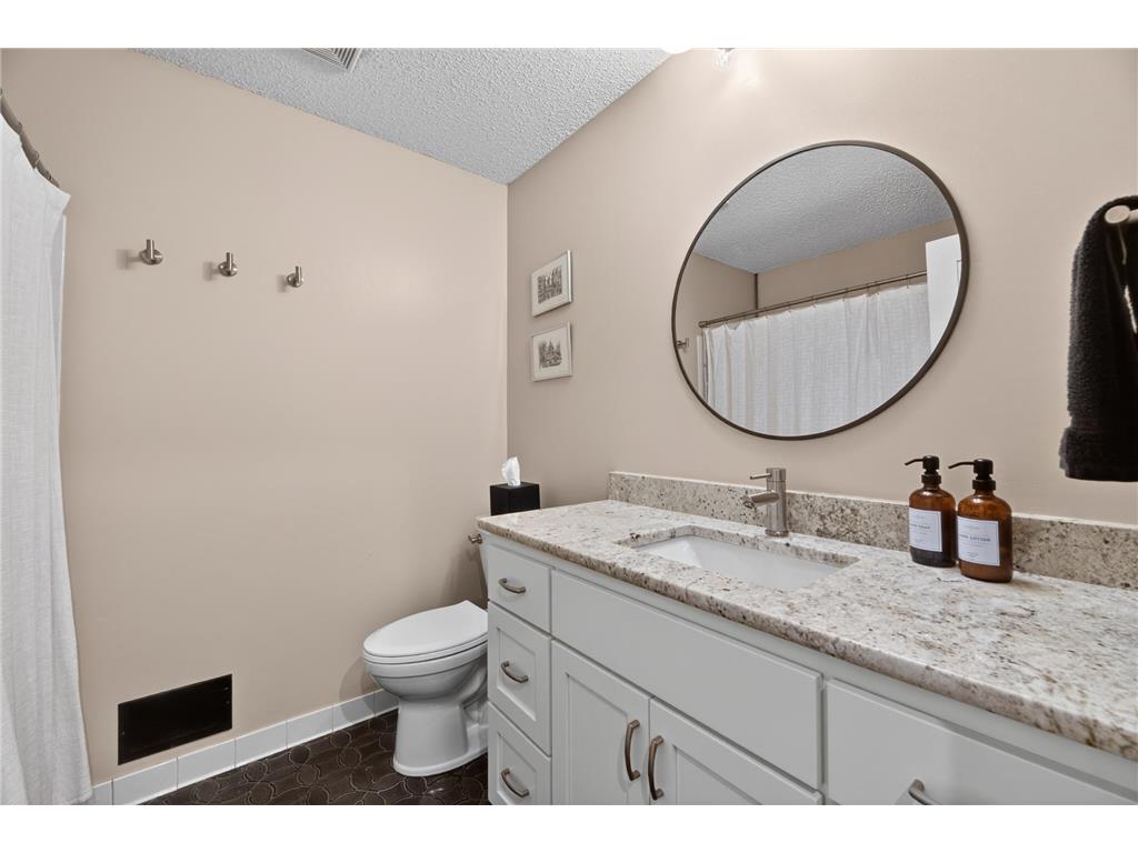 7191 Frontier Trail Chanhassen MN 55317 7078954 image18