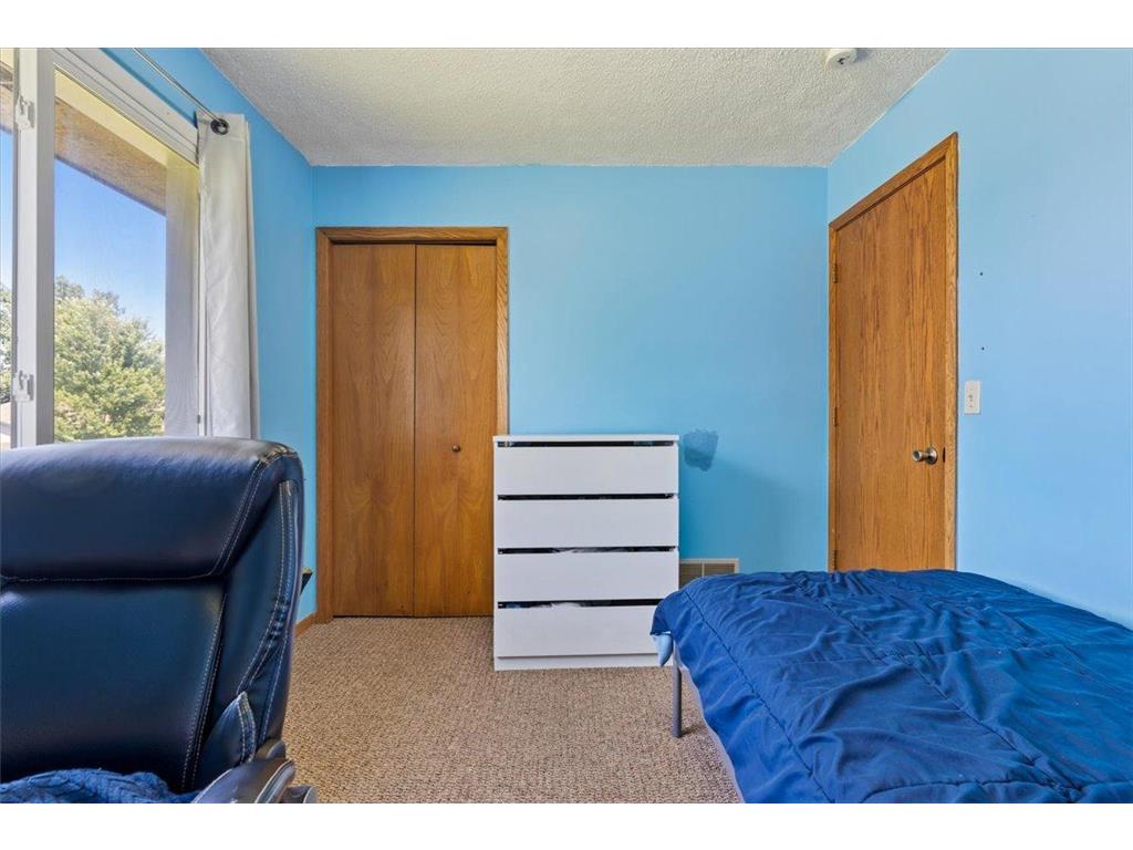7194 Upper 17th Street N Oakdale MN 55128 7107334 image17