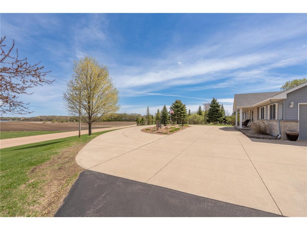 7195 County Road 10 E Chaska MN 55318 7084983 image2