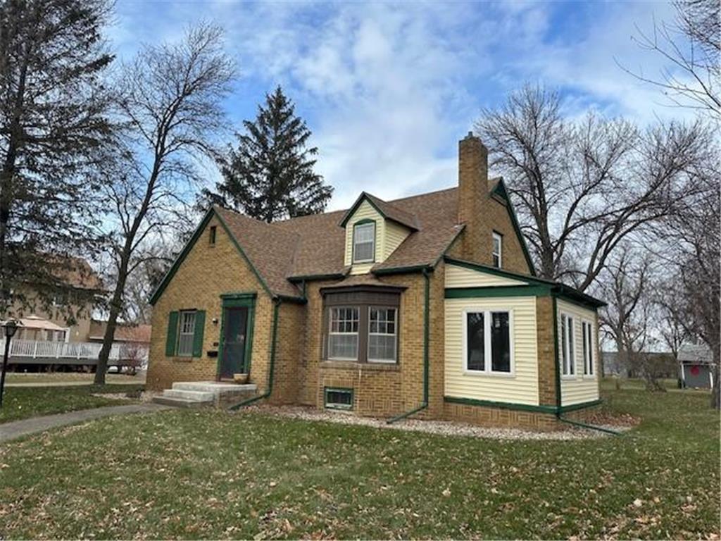 720 13th Street Windom MN 56101 6465811 image1