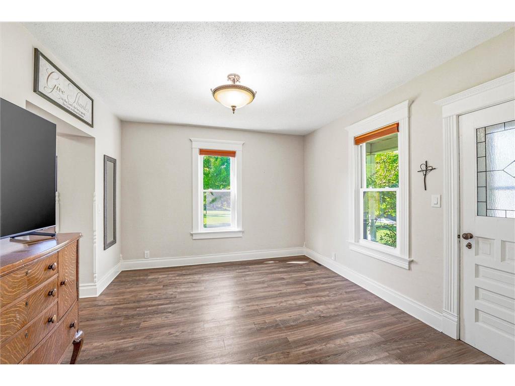 720 1st Street N Waterville MN 56096 7059353 image8