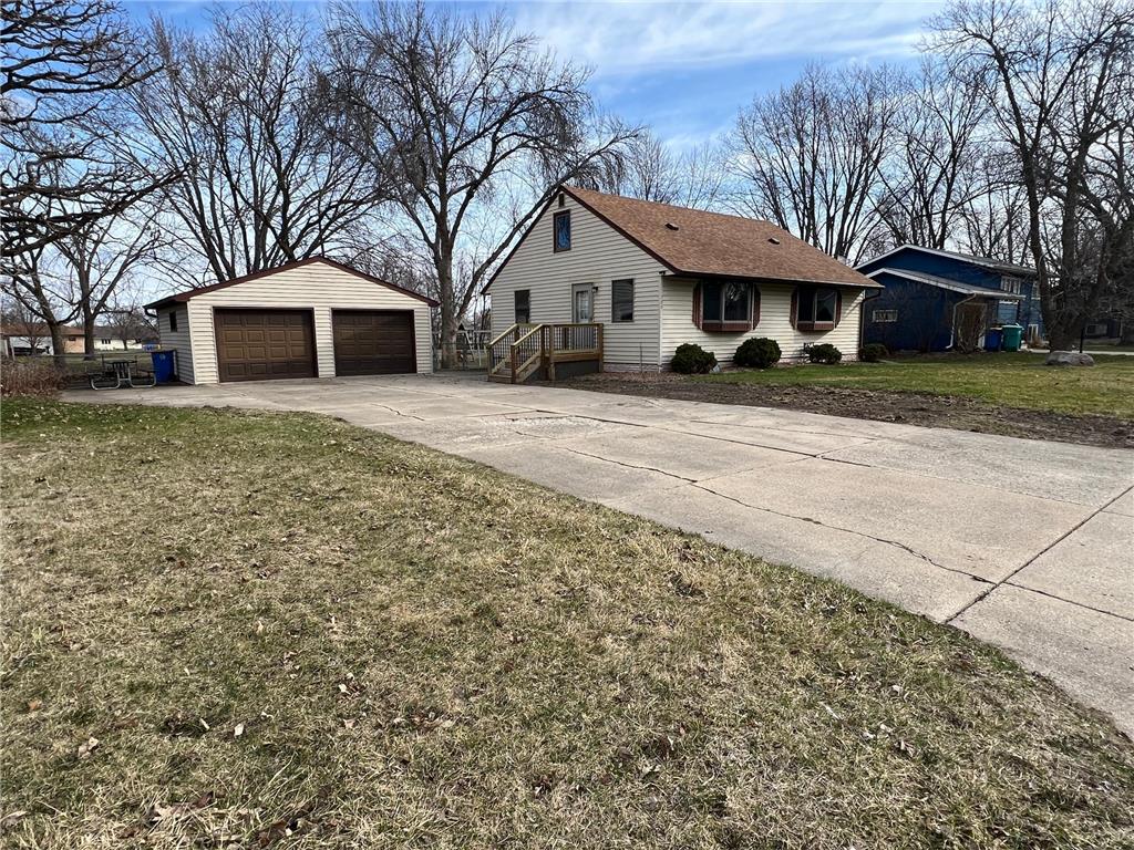 720 22nd Street NE Owatonna MN 55060 7048303 image1