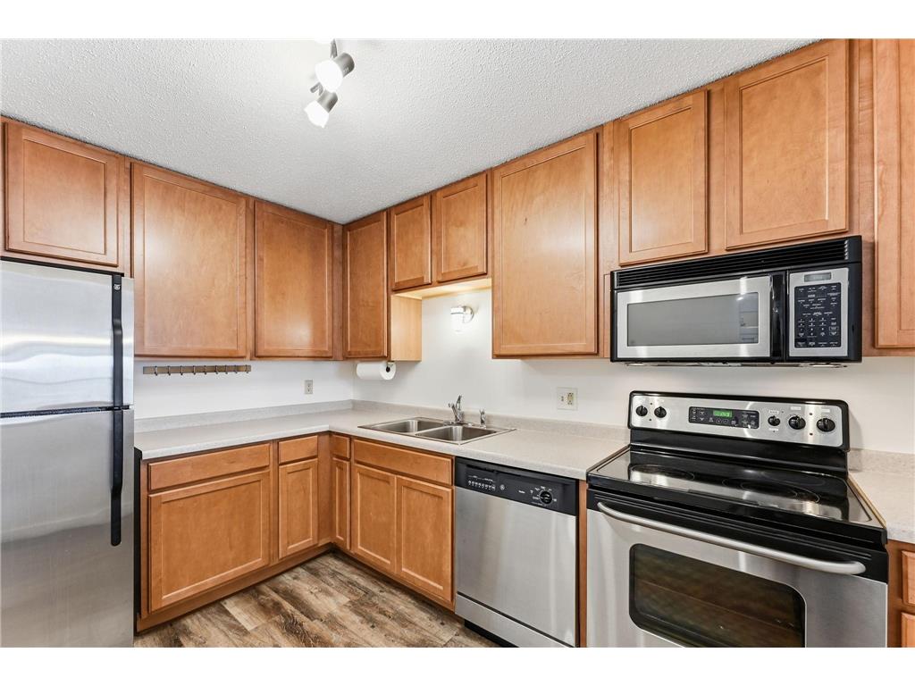 720 3rd Avenue NE #319 Minneapolis MN 55413 7047290 image4
