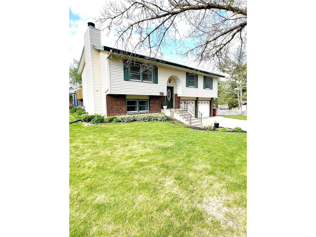 720 4th Avenue NW Plainview MN 55964 7073116 image2