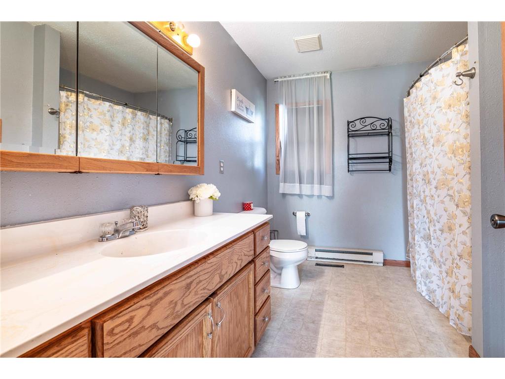 720 6th Drive NW Perham MN 56573 7076708 image25