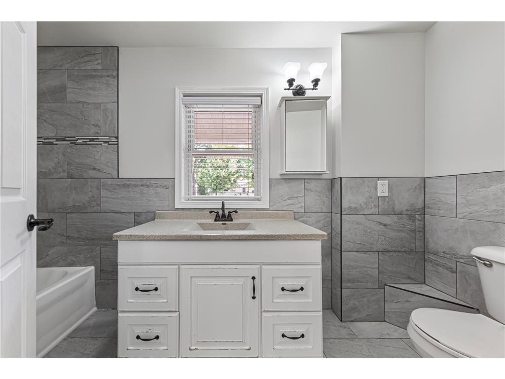 720 8th Avenue NW Faribault MN 55021 7094340 image30