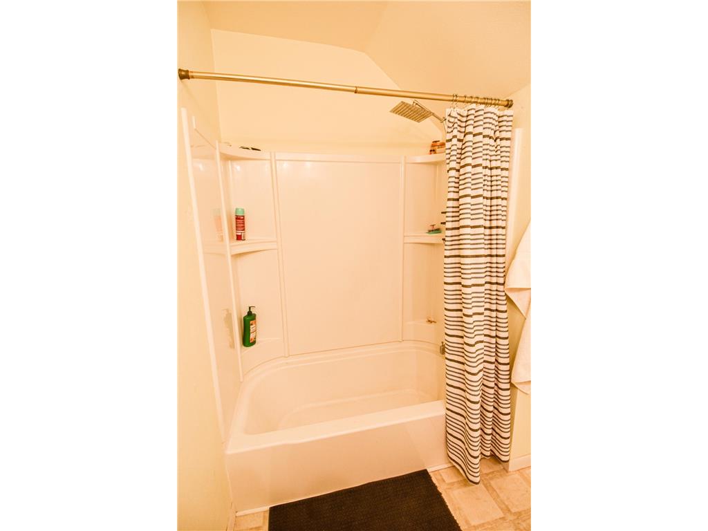 720 Arnold Avenue N Thief River Falls MN 56701 7032672 image32