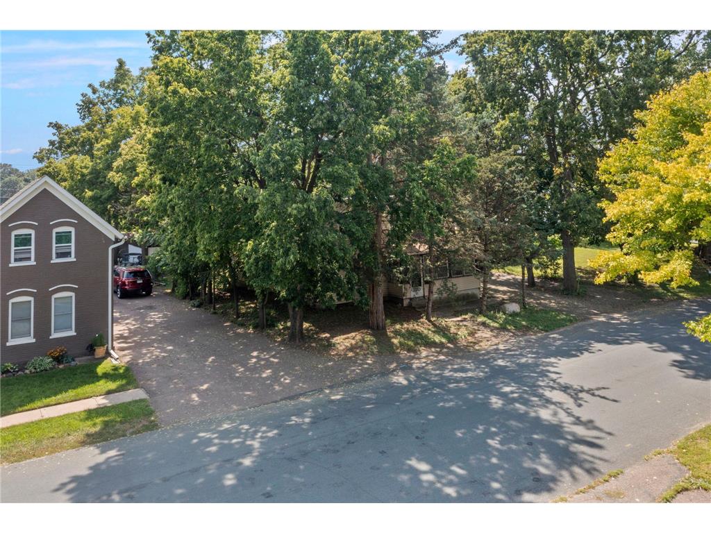 720 Bluff Avenue E Shakopee MN 55379 6780238 image18