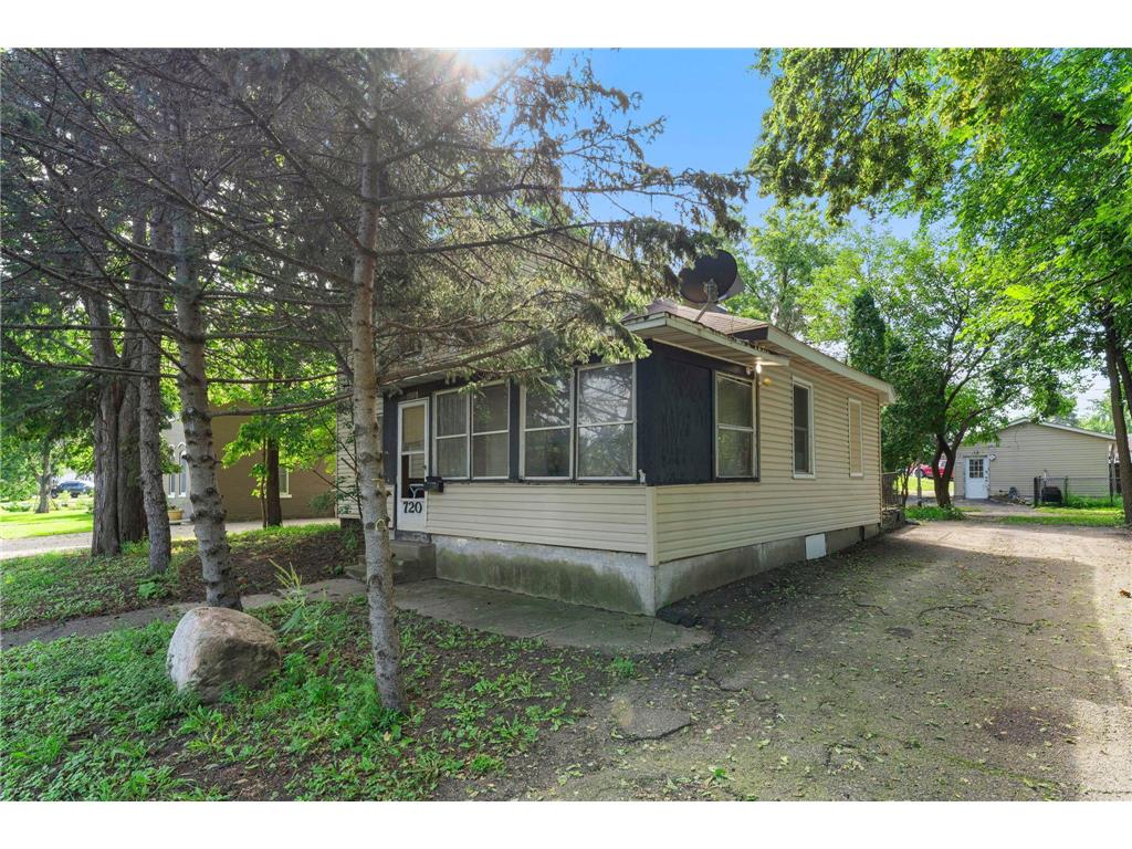 720 Bluff Avenue E Shakopee MN 55379 6780238 image73