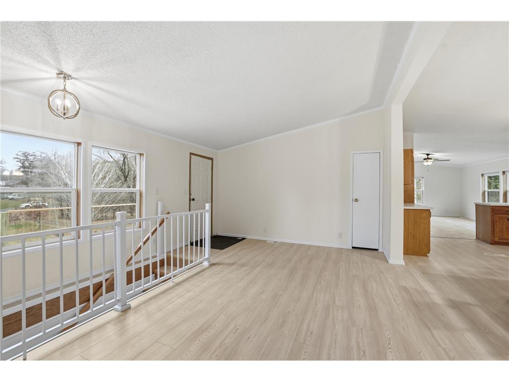 720 Central Avenue S New Prague MN 56071 6820630 image10