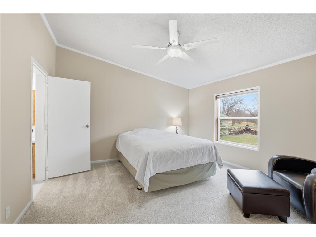 720 Central Avenue S New Prague MN 56071 6820630 image12