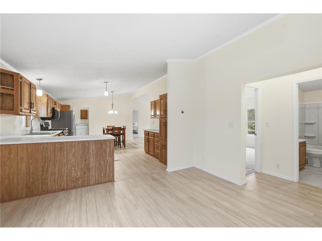 720 Central Avenue S New Prague MN 56071 6820630 image6