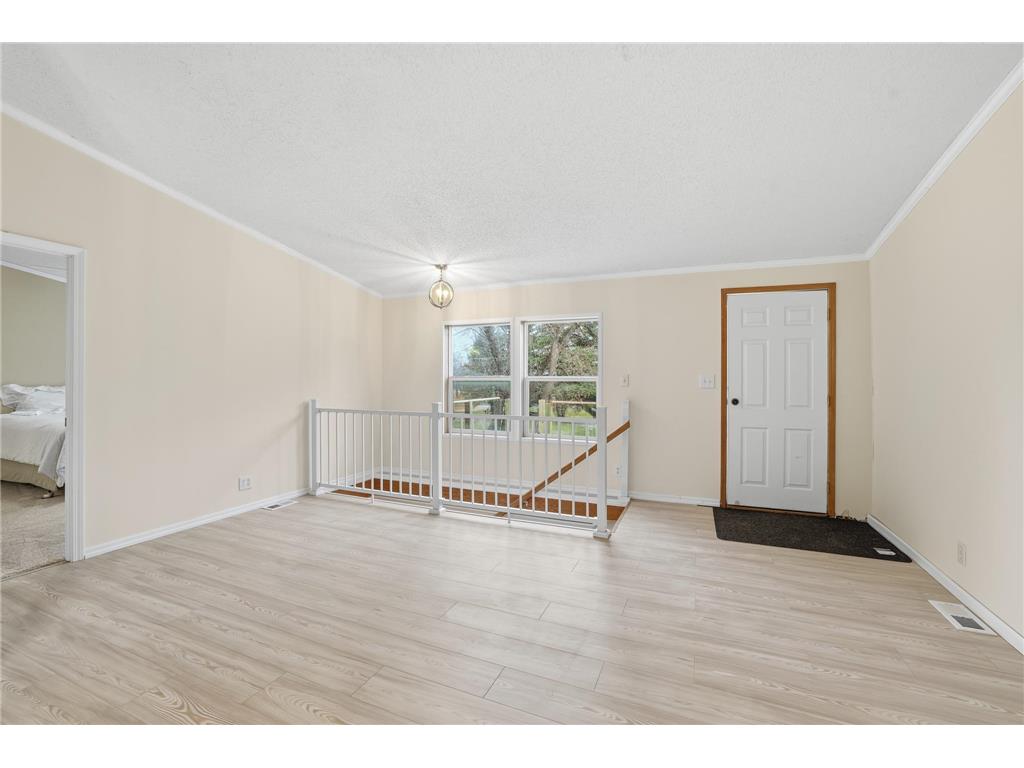 720 Central Avenue S New Prague MN 56071 6820630 image8