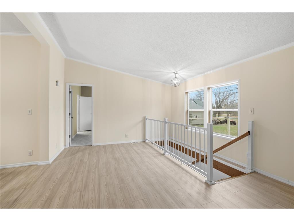 720 Central Avenue S New Prague MN 56071 6820630 image9