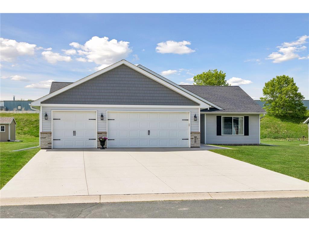 720 Deer Trail Montgomery MN 56069 7077816 image1