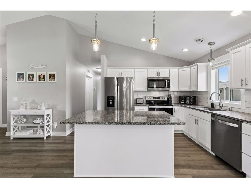 720 Deer Trail Montgomery MN 56069 7077816 image16