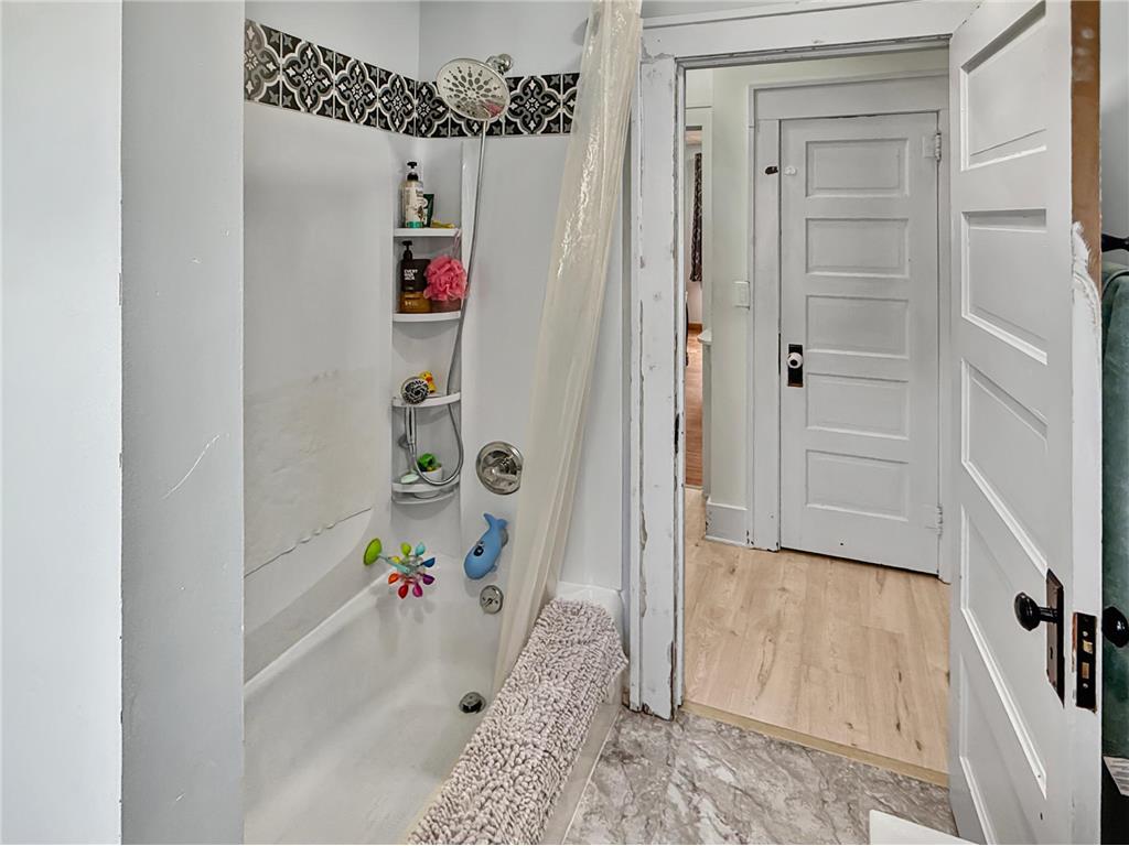 720 E 3rd Street Fairmont MN 56031 7082853 image14