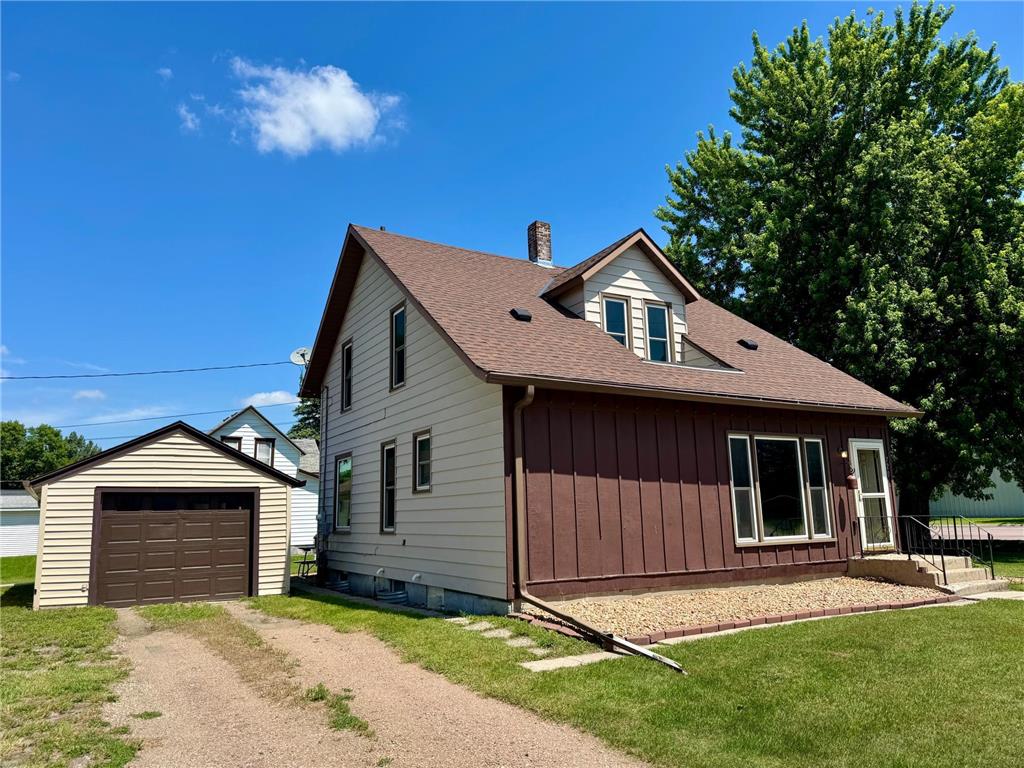 720 Fir Avenue Bird Island MN 55310 6739692 image1