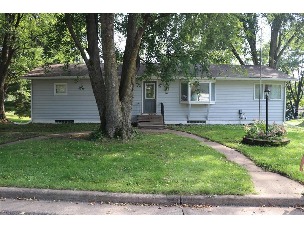 720 Larcom Street Hammond WI 54015 6789034 image1