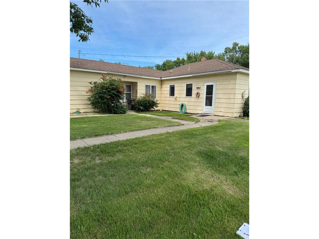 720 Main Street Edgerton MN 56128 6753021 image1