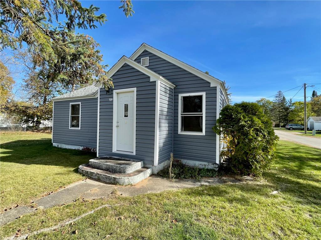 720 Pershing SE Bemidji MN 56601 6460608 image1