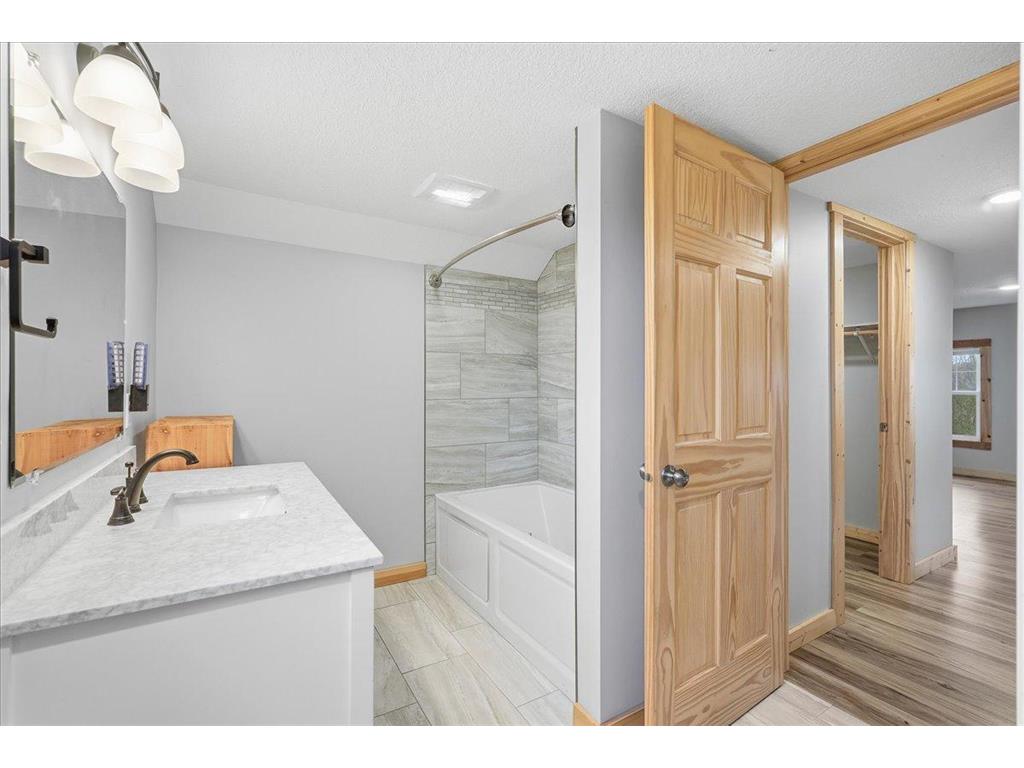 720 Pioneer Road Wilson WI 54027 6817751 image16