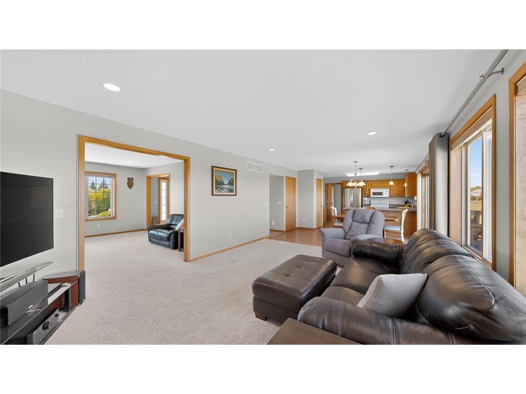 720 Riverwood Court Elgin MN 55932 7069048 image10