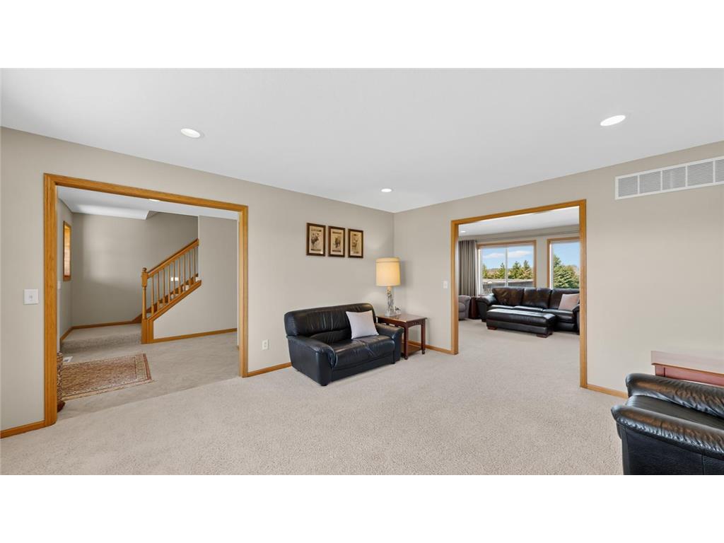 720 Riverwood Court Elgin MN 55932 7069048 image5