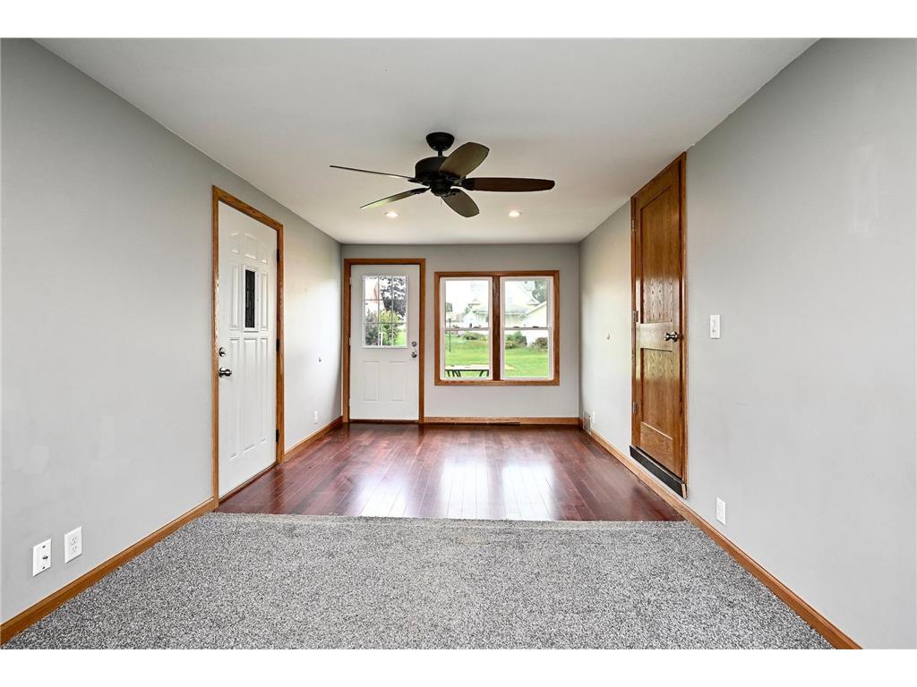 720 S Badger Street Caledonia MN 55921 6788843 image13