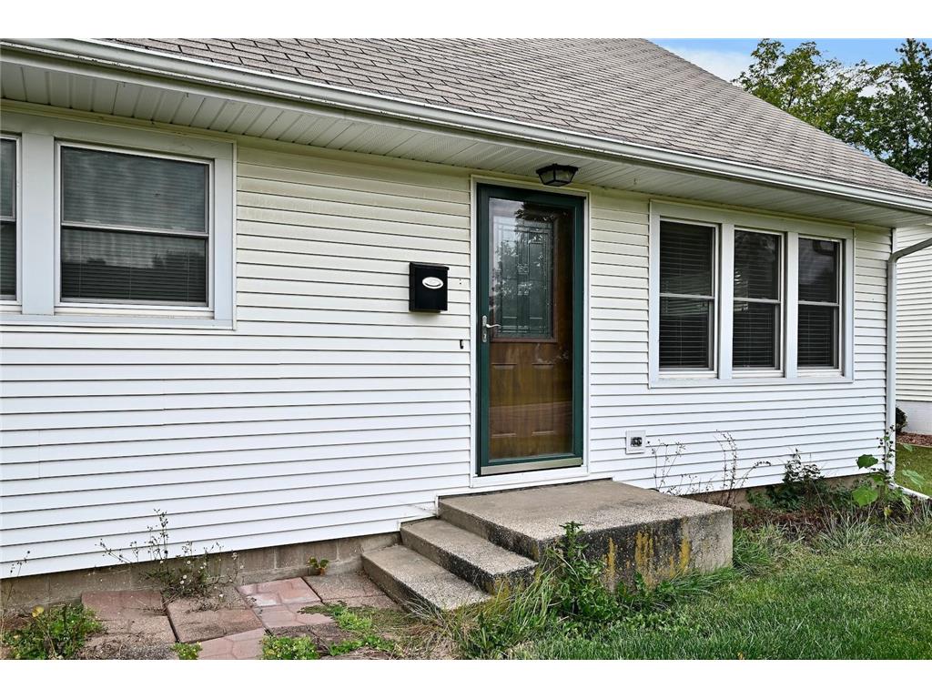 720 S Badger Street Caledonia MN 55921 6788843 image2