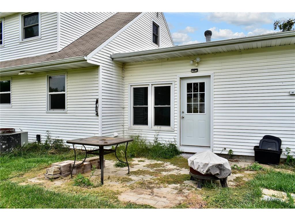 720 S Badger Street Caledonia MN 55921 6788843 image26