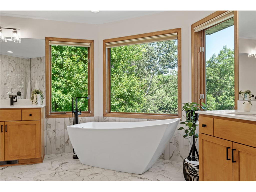 720 Timber Lane Shoreview MN 55126 - Emily 7107977 image38