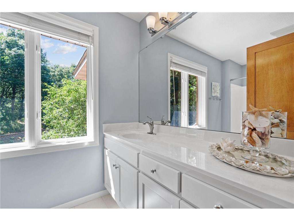 720 Timber Lane Shoreview MN 55126 - Emily 7107977 image44