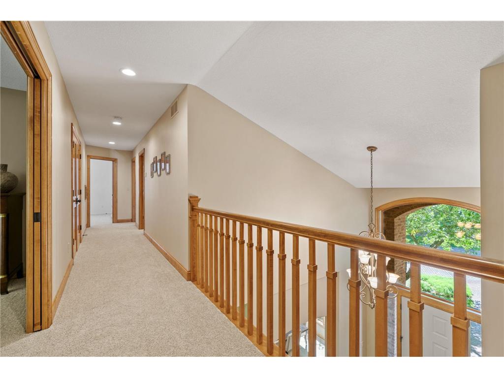 720 Timber Lane Shoreview MN 55126 - Emily 7107977 image45