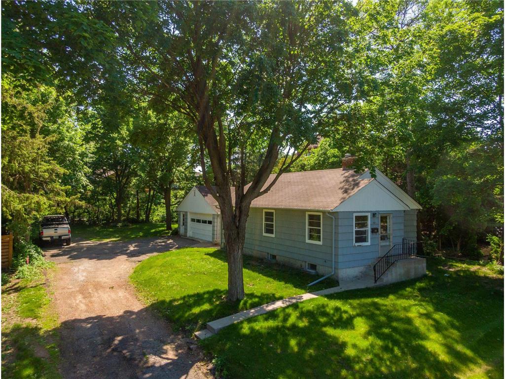 720 Wayzata Boulevard E Wayzata MN 55391 6678140 image1